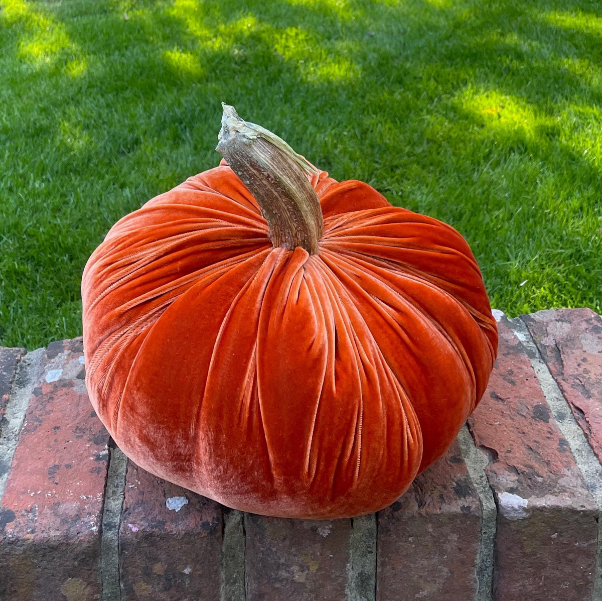 LARGE Silk Velvet Pumpkin, Rustic Farmhouse Decor, Wedding Centerpiece,Thanksgiving Table,Hostess Gift Idea Autumn Fall Dark Brown Chocolate