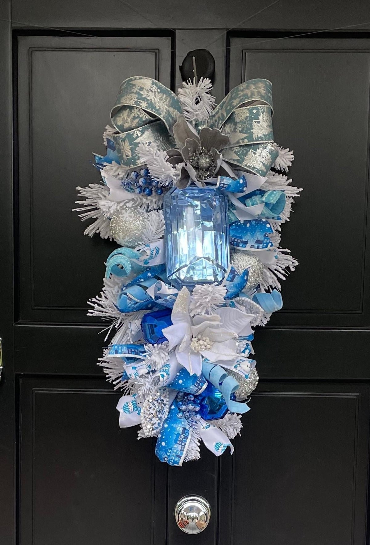 XL Ice Blue Snow Flocked  Luxury Teardrop Christmas Front Door Wreath White Home Decoration Xmas Winter Mantle Decor Holiday Advent Swag