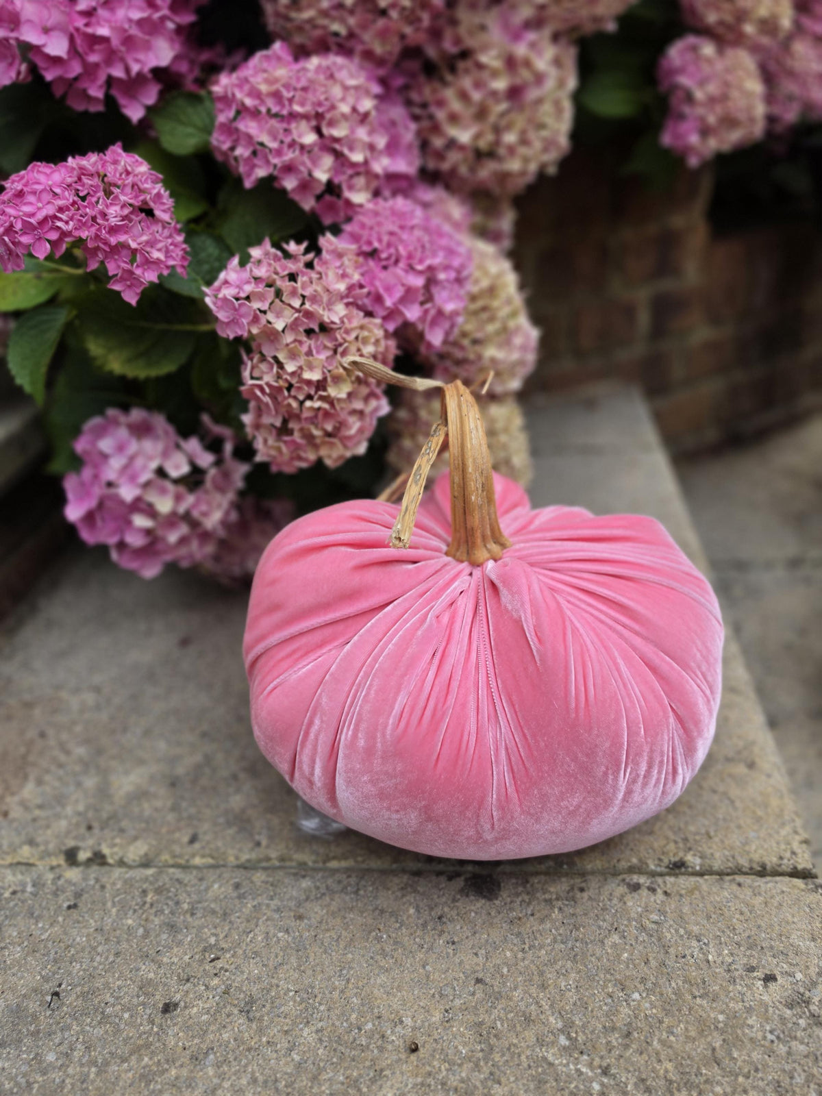 LARGE Baby Pink Velvet Pumpkin, Glam Fall Pumpkin, Blush velvet Pumpkin, Luxury Thanksgiving Table Decor, Autumn Home, Easter Decorations