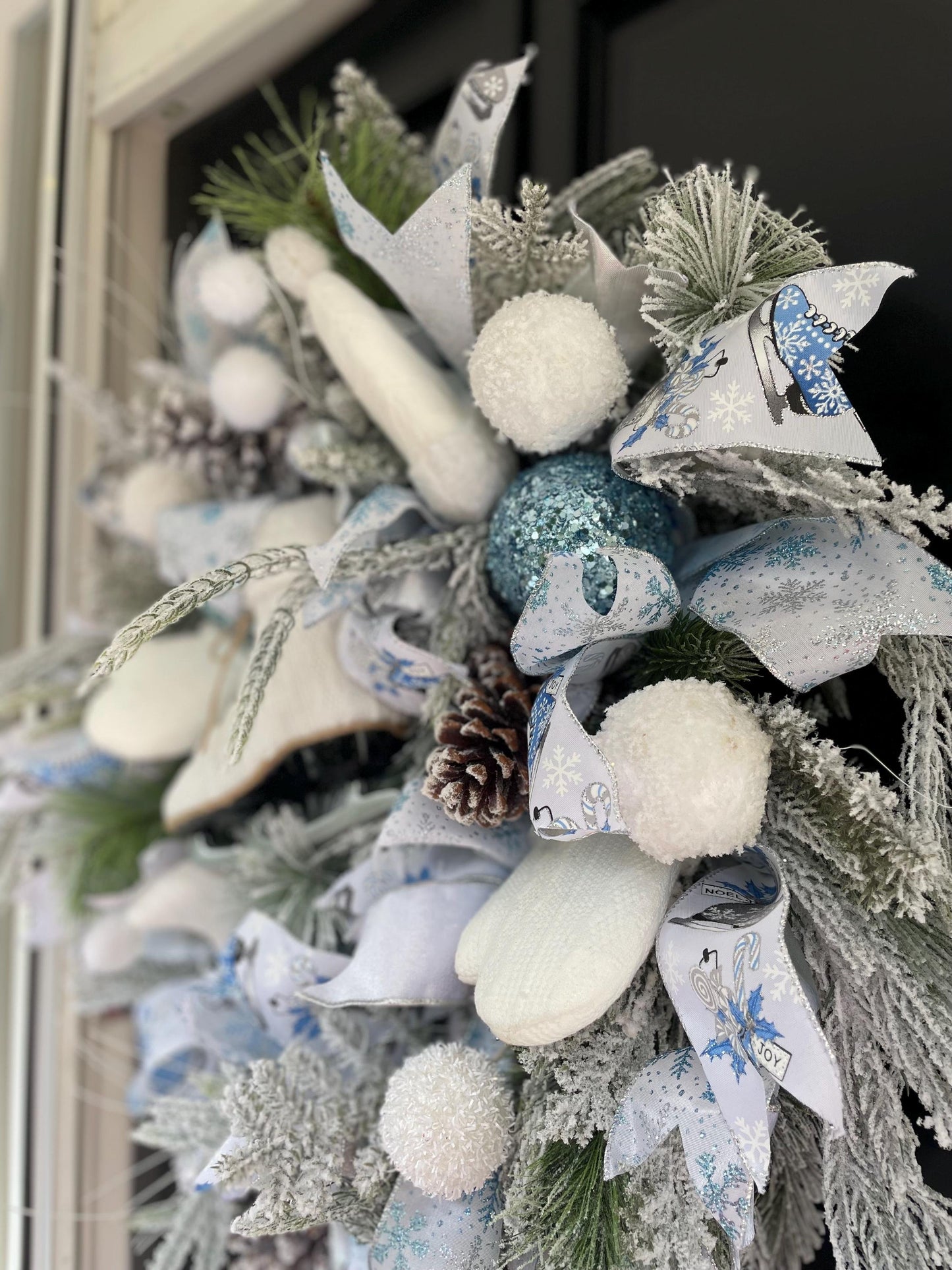 XL White Flocked Christmas Wreath Ice Skating Front Door Elegant Home Decor Decoration Glam Winter Swag Designer Unique Gift Luxury Holiday