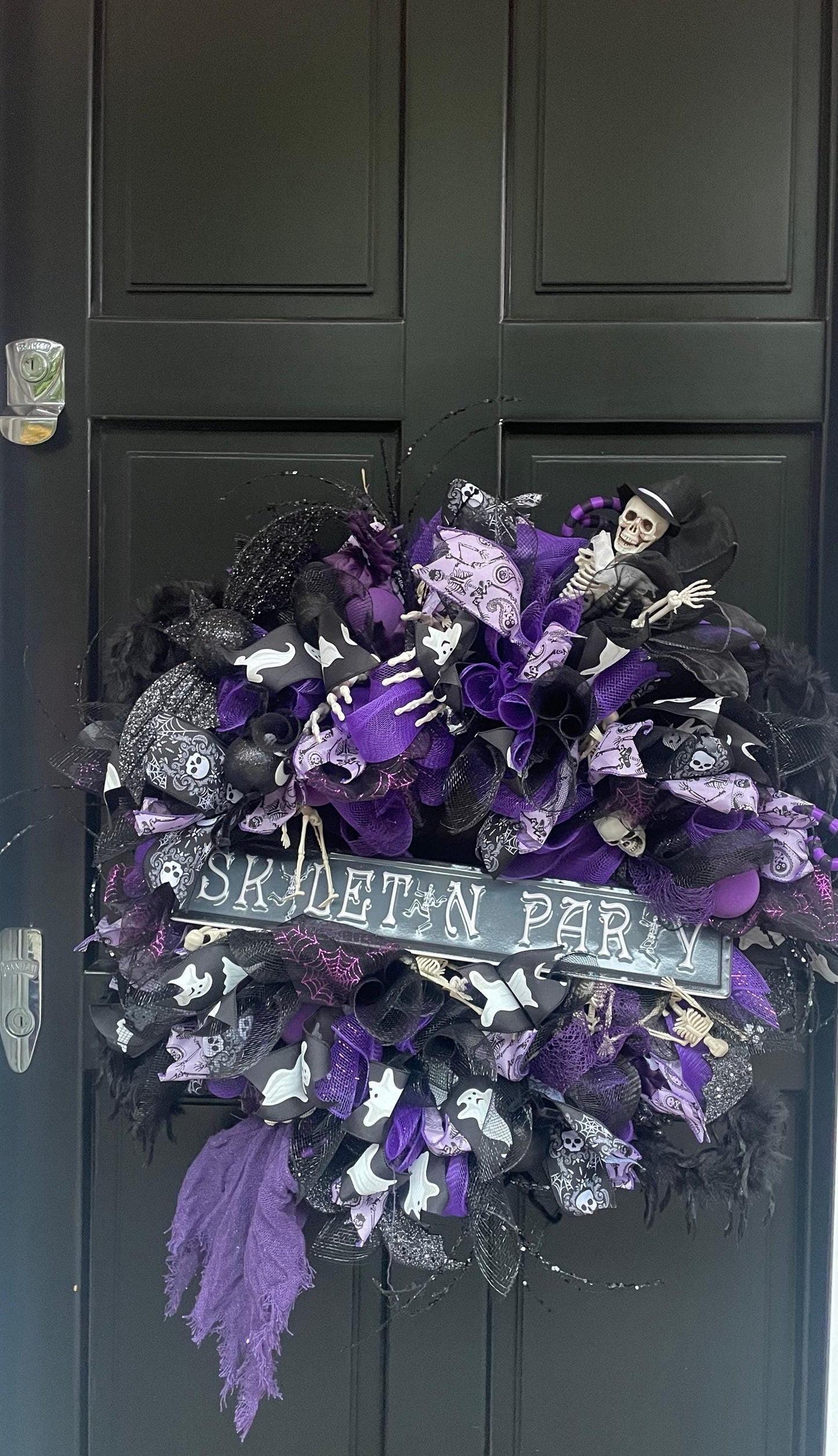 Large Halloween Front Door Wreath Spooky Hanger Black Purple Skeleton Party Wall Porch Hanger Handmade House Home Decor Decorations Welcome