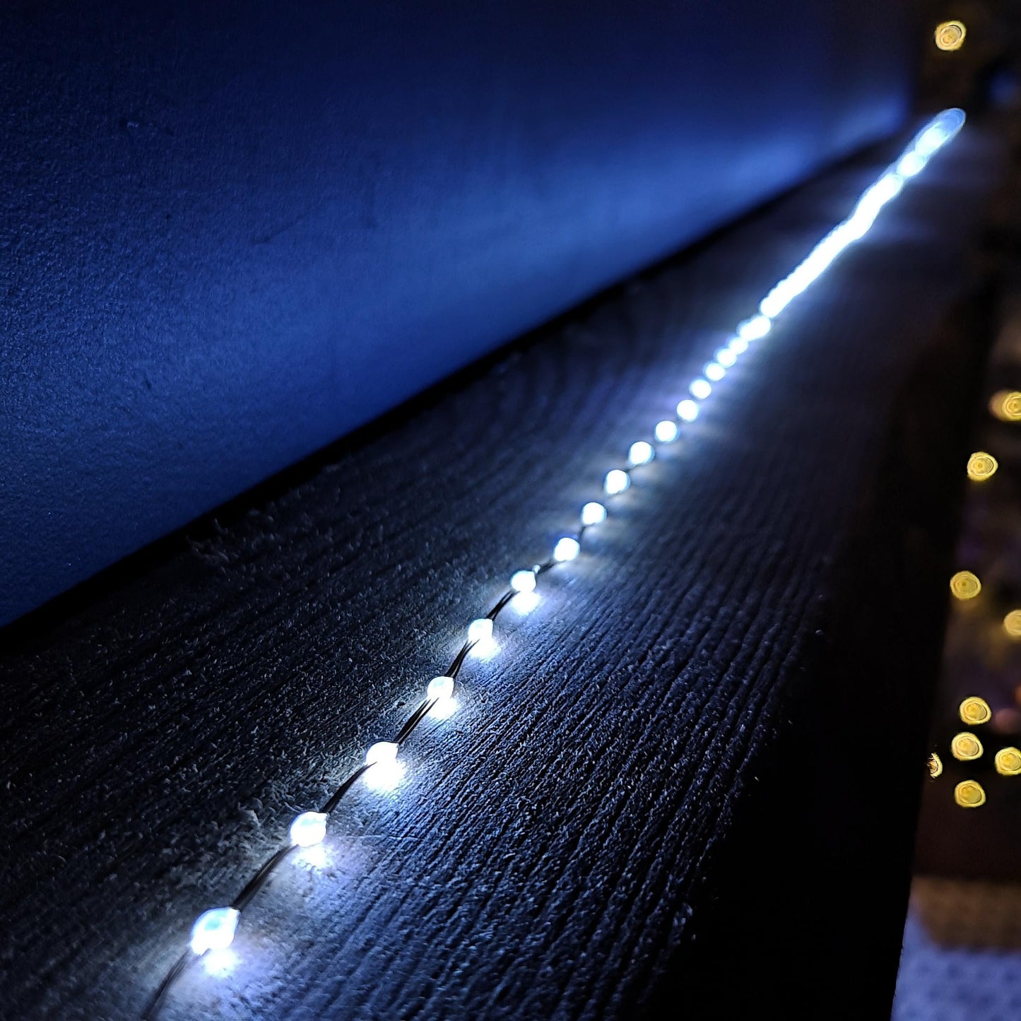 Premier 9.6m Compact MicroBrights Christmas Lights with 600 LEDs in White