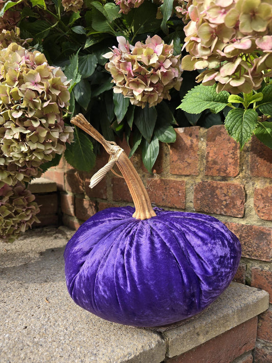 LARGE Purple Crushed Velvet Pumpkin, Luxury Halloween Decor, Handmade Fall Pumpkin, Thanksgiving Centrepiece, Gothic Autumn Decor