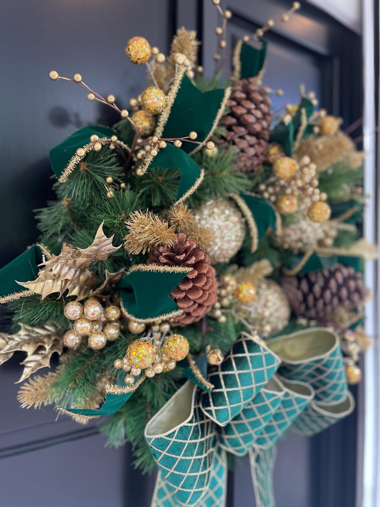 Green Gold XL Christmas Front Door Wreath Traditional Elegant Porch Holiday House Home Decor Decoration Glam Winter Swag Designer Unique