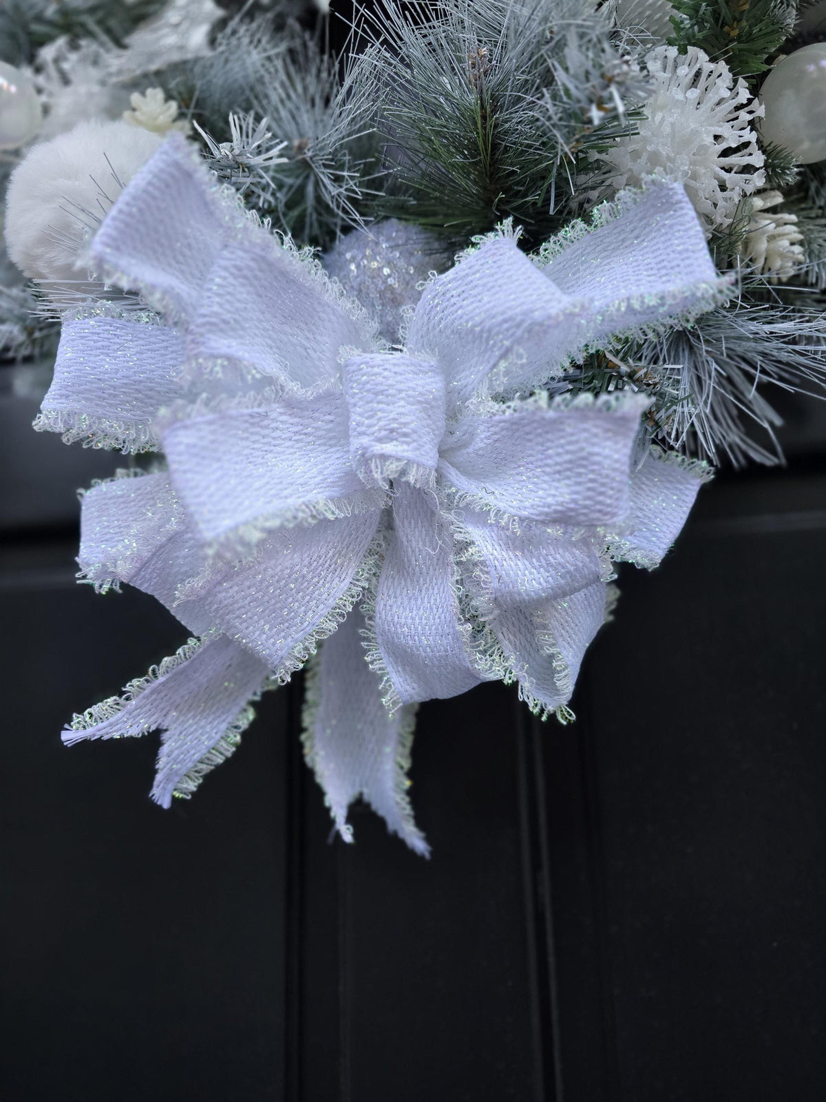 Christmas Wreath, White Frosted Front Door Wreath, Winter Wonderland Christmas Decor, Snowy Pine Holiday Wreath, Luxury Christmas Wreath