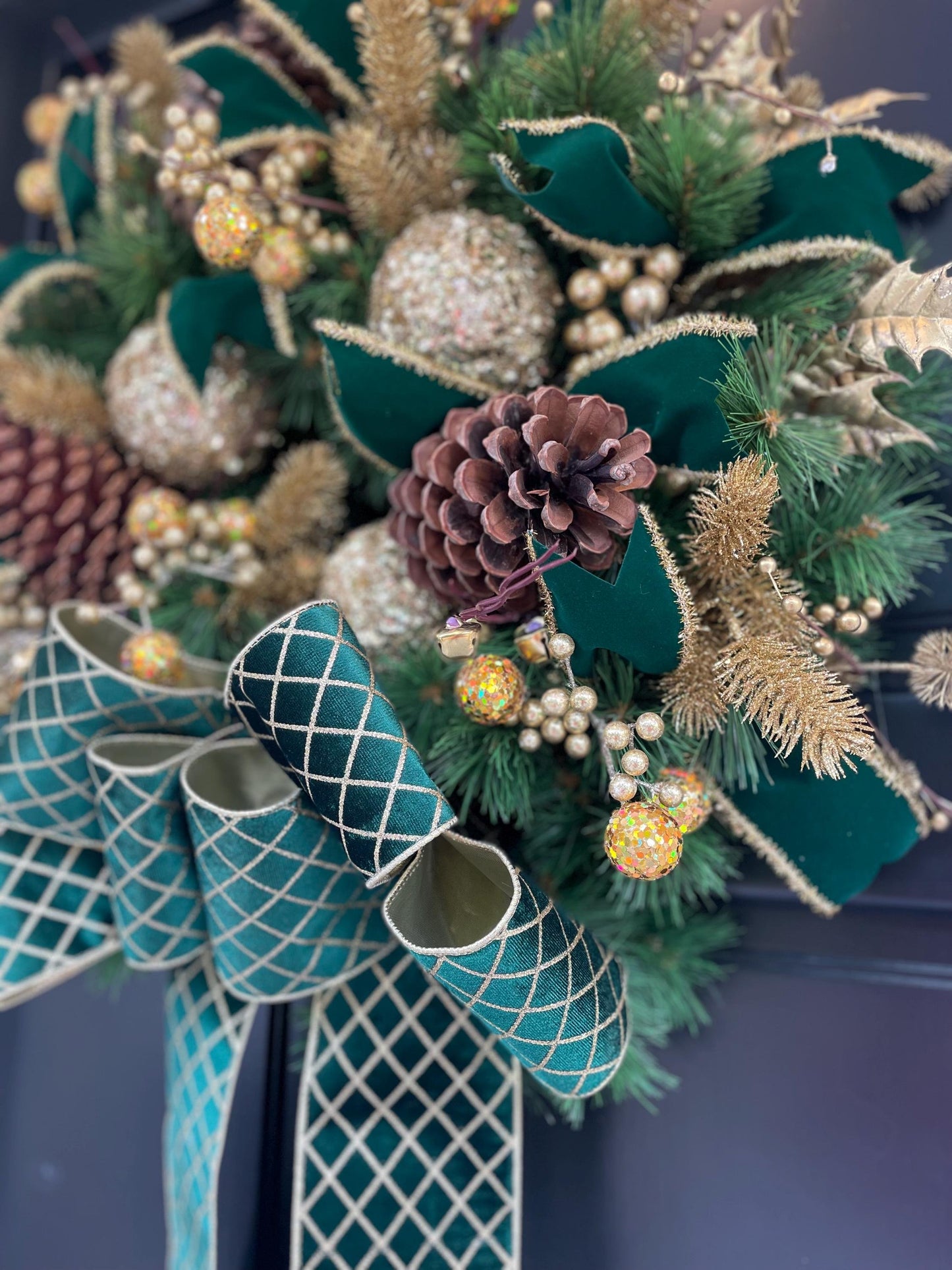 Green Gold XL Christmas Front Door Wreath Traditional Elegant Porch Holiday House Home Decor Decoration Glam Winter Swag Designer Unique