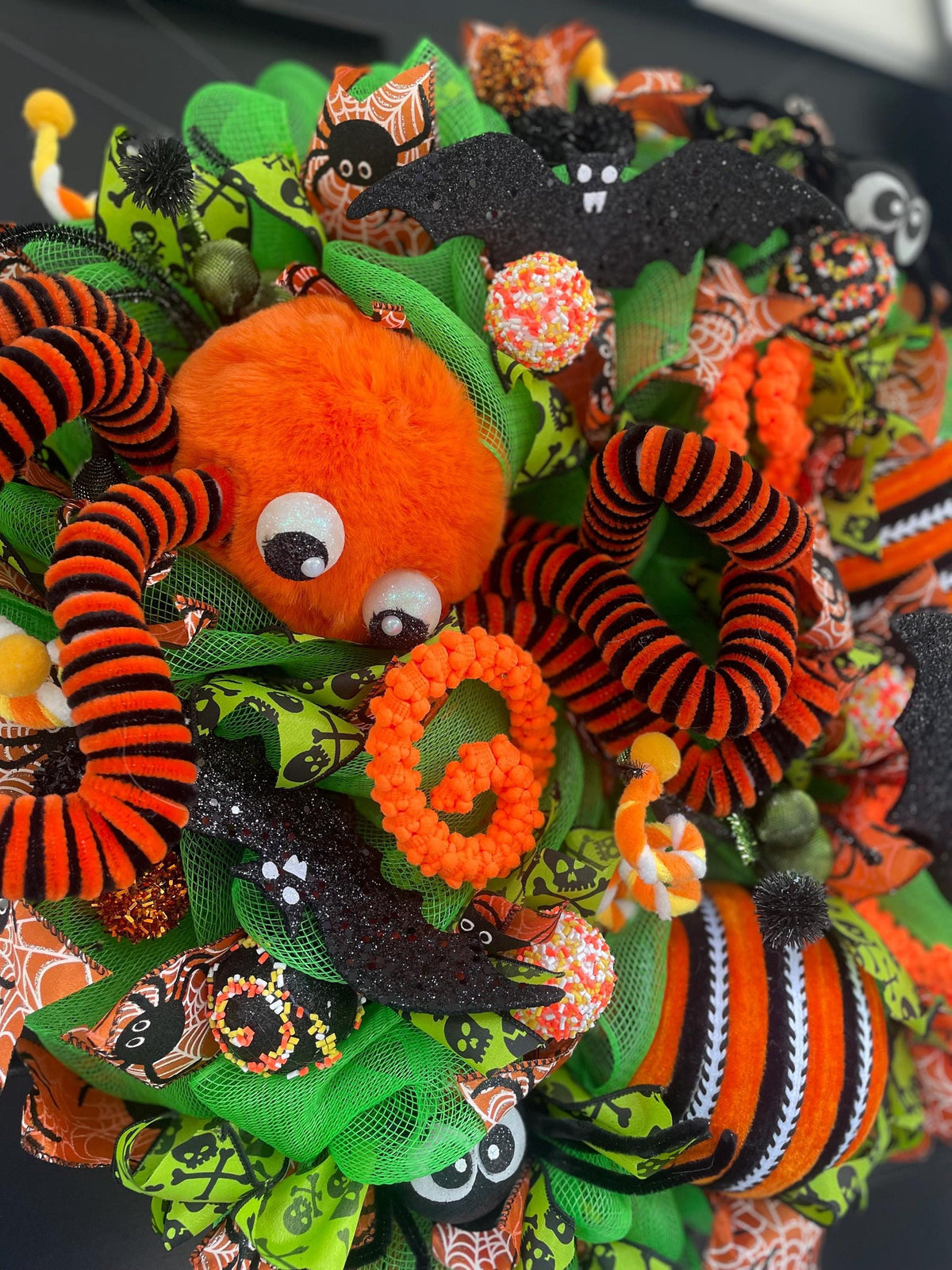 20" Halloween Wreath, Large Spider Wreath, Halloween Door Wreath, Spooky Halloween Decor, Front Door Wreath, Trick or Treat Decor
