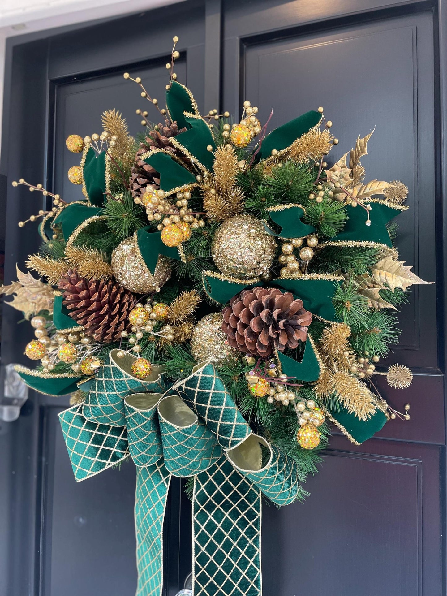 Green Gold XL Christmas Front Door Wreath Traditional Elegant Porch Holiday House Home Decor Decoration Glam Winter Swag Designer Unique