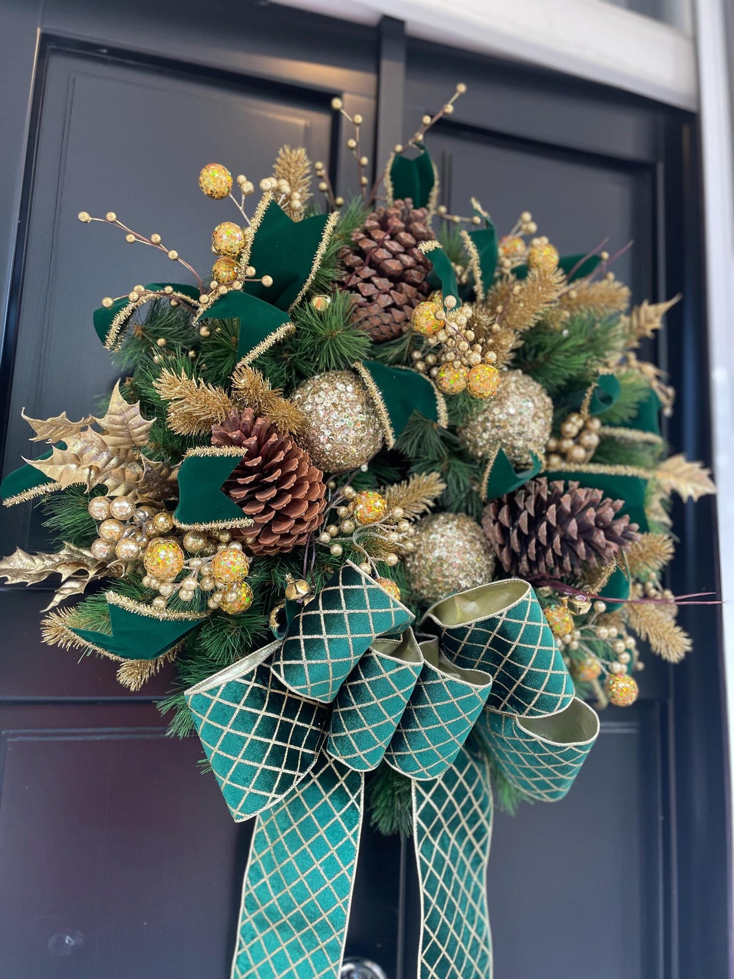 Green Gold XL Christmas Front Door Wreath Traditional Elegant Porch Holiday House Home Decor Decoration Glam Winter Swag Designer Unique