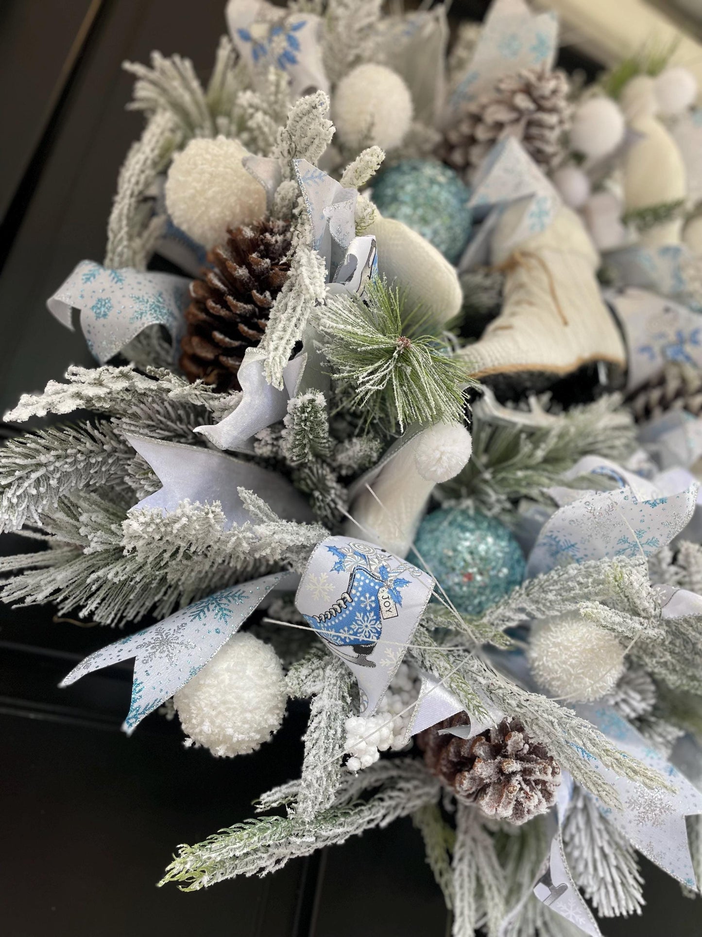 XL White Flocked Christmas Wreath Ice Skating Front Door Elegant Home Decor Decoration Glam Winter Swag Designer Unique Gift Luxury Holiday