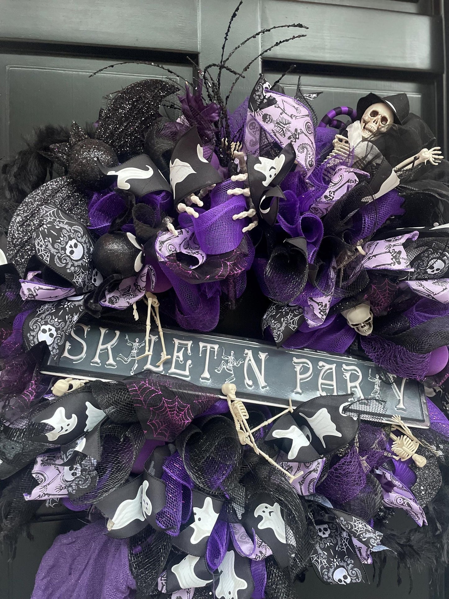 Large Halloween Front Door Wreath Spooky Hanger Black Purple Skeleton Party Wall Porch Hanger Handmade House Home Decor Decorations Welcome