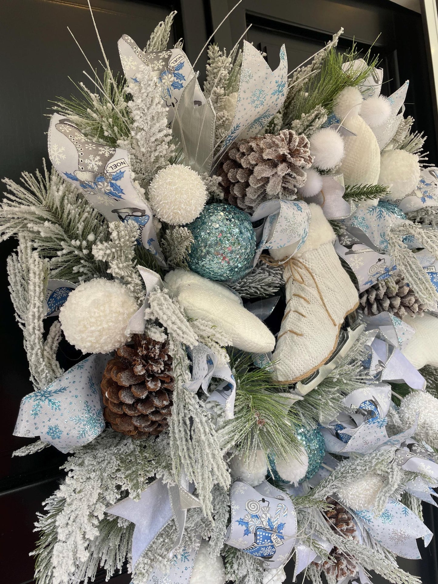 XL White Flocked Christmas Wreath Ice Skating Front Door Elegant Home Decor Decoration Glam Winter Swag Designer Unique Gift Luxury Holiday
