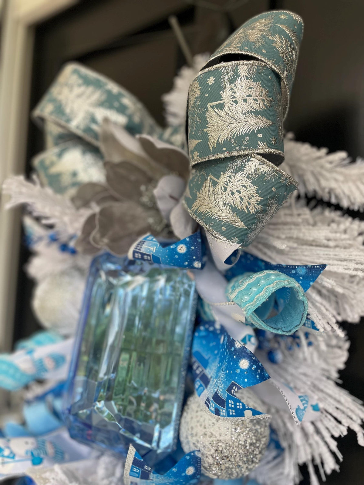 XL Ice Blue Snow Flocked  Luxury Teardrop Christmas Front Door Wreath White Home Decoration Xmas Winter Mantle Decor Holiday Advent Swag