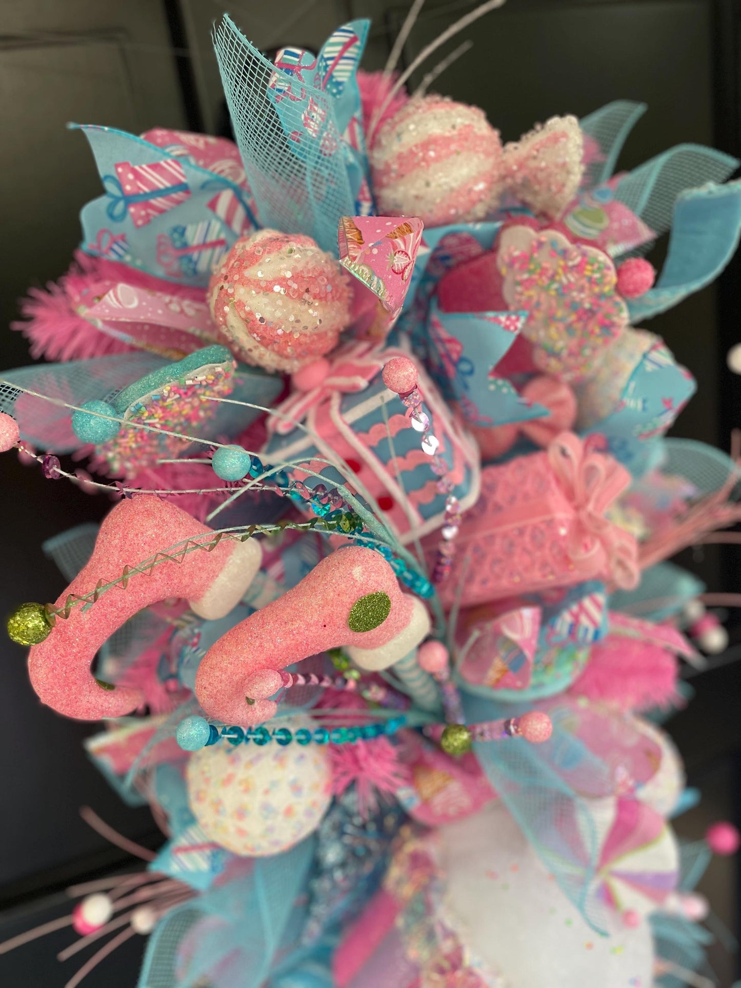 XL Candy Shop Luxury Teardrop Christmas Front Door Wreath Sweet Cake Pink Blue Home Decoration Xmas Winter Mantle Decor Holiday Advent Swag