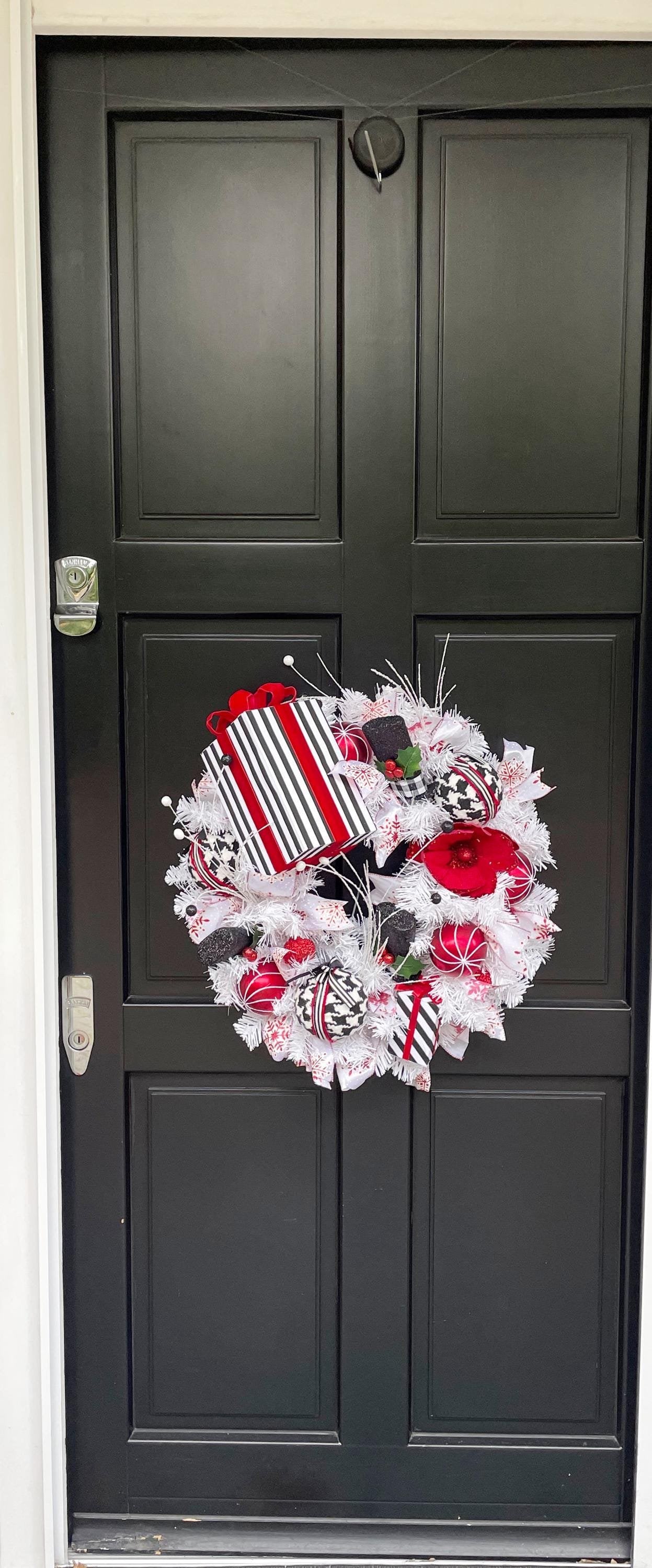 Red White Black Christmas Wreath Front Door Glam Deco Home Decorations Xmas Winter Mantle Decor Holiday Wreath Modern Swag Fireplace Wall